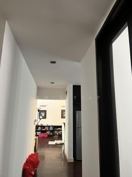 Kondominium untuk Disewa di 1 Bukit Utama - Jamie Yeap - Corridor - PropertyGuru.com.my
