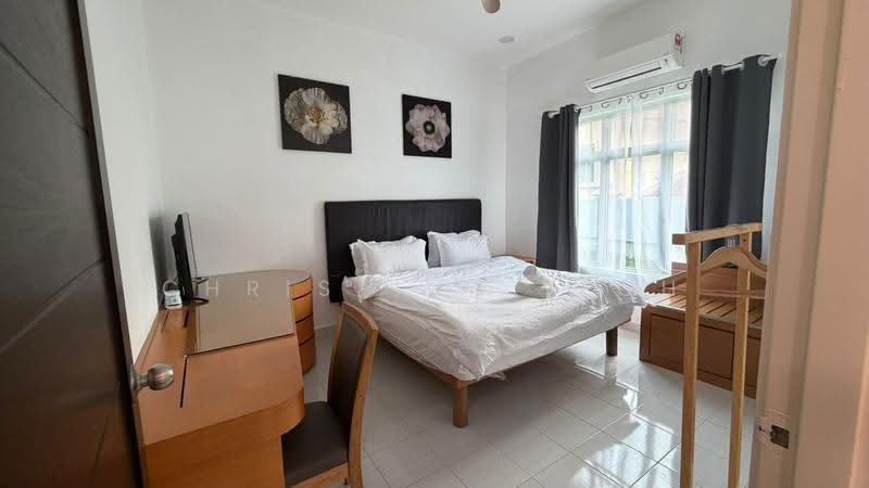 Bungalow House for Rent in Bandar Putra Kulai (Kulai) - Christina Yeoh - Bedroom - PropertyGuru.com.my
