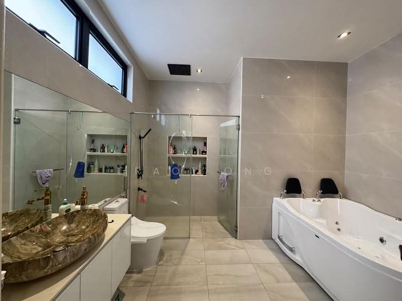 Semi-Detached House for Sale in Austin Heights (Tebrau) - Tracy Ong - Bathroom - PropertyGuru.com.my