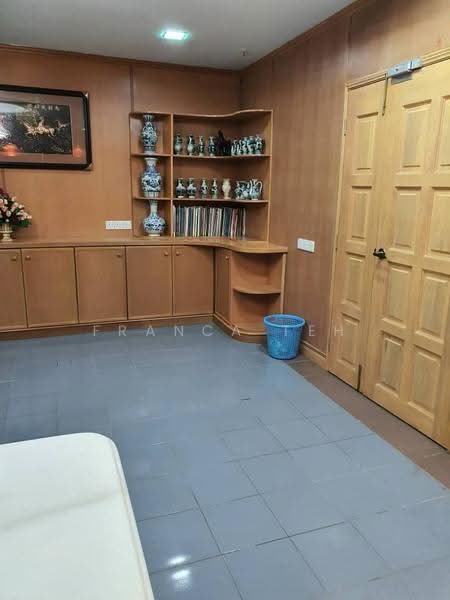 Shop / Office untuk Disewa di KL City Centre (Kuala Lumpur) - Franca Teh - Interior - PropertyGuru.com.my
