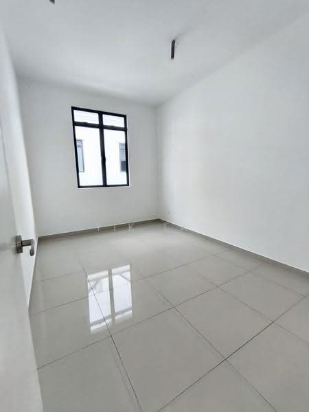 2-storey Terraced House for Sale in Bandar Seri Alam (Masai) - Yik Tat - PropertyGuru.com.my