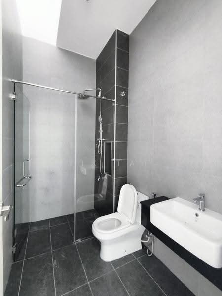 2-storey Terraced House for Sale in Bandar Seri Alam (Masai) - Yik Tat - PropertyGuru.com.my