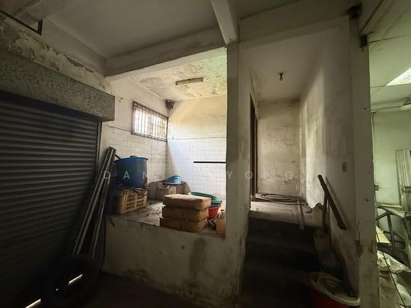 Shop / Office untuk Dijual di Taman Johor Jaya (Johor Bahru) - Daniel Yong - Interior - PropertyGuru.com.my