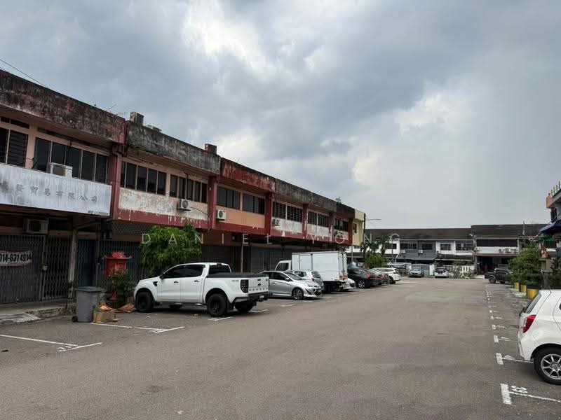 Shop / Office untuk Dijual di Taman Johor Jaya (Johor Bahru) - Daniel Yong - Exterior - PropertyGuru.com.my