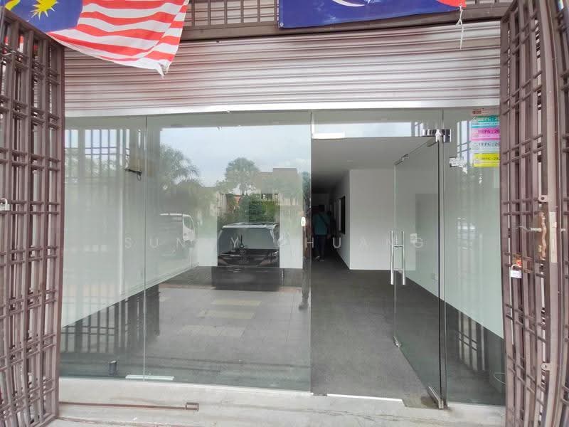 Shop / Office for Rent in Bandar Seri Alam (Masai) - Sunny Chuang - Entrance - PropertyGuru.com.my