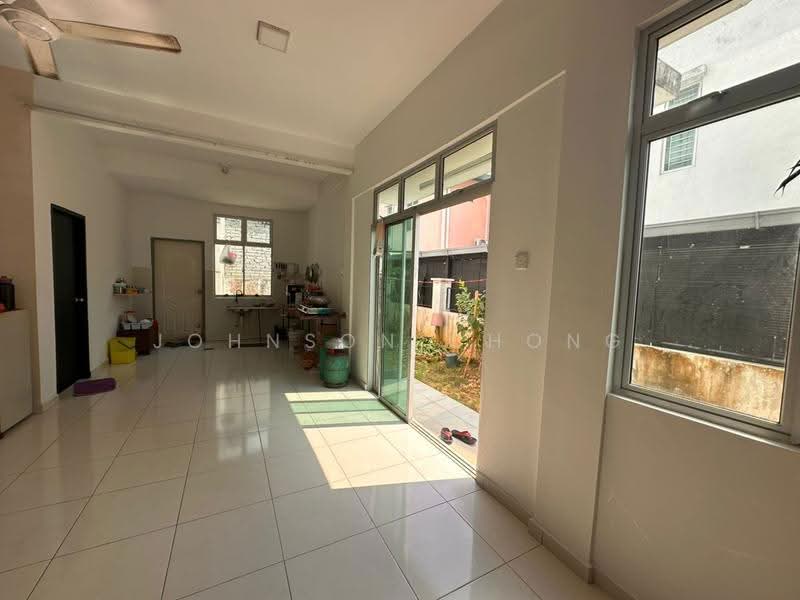 Rumah Kluster untuk Dijual di Kangkar Pulai (Skudai) - Johnson Chong - Kitchen - PropertyGuru.com.my