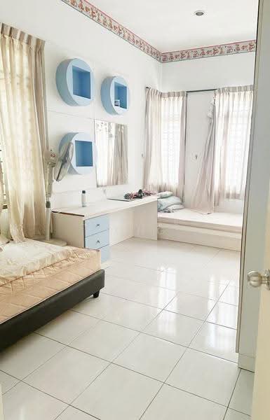 Rumah Berkembar untuk Dijual di Taman Kempas Utama (Tebrau) - Daniel Yong - Bedroom - PropertyGuru.com.my