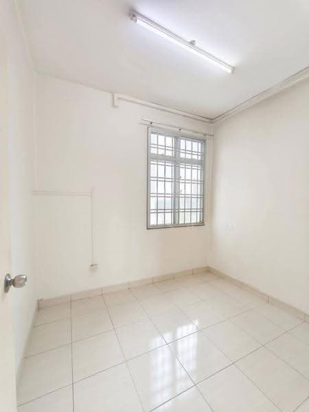 Pangsapuri untuk Dijual di Kipark Apartment - Keith Shum - Interior - PropertyGuru.com.my