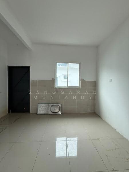 1-storey Terraced House for Sale in Tasek Gelugor (Penang) - Sanggaran Muniandy - Kitchen - PropertyGuru.com.my