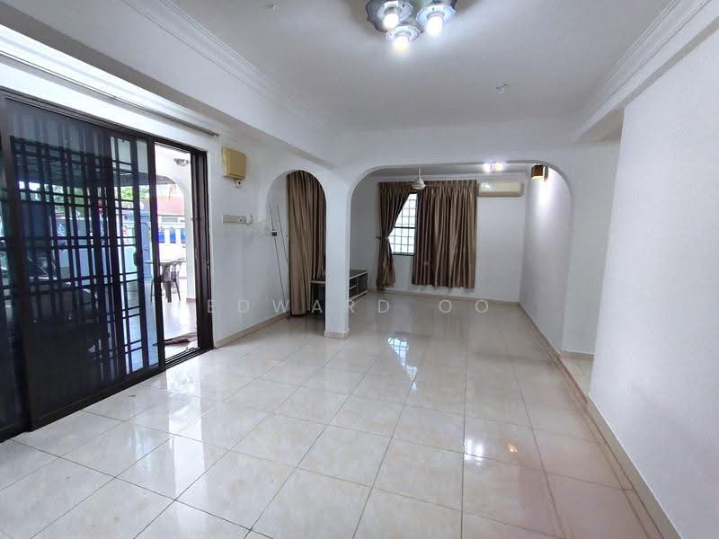 Rumah Teres 2-Tingkat untuk Dijual di Taman Megah Ria (Masai) - Edward Oo - Living Room - PropertyGuru.com.my
