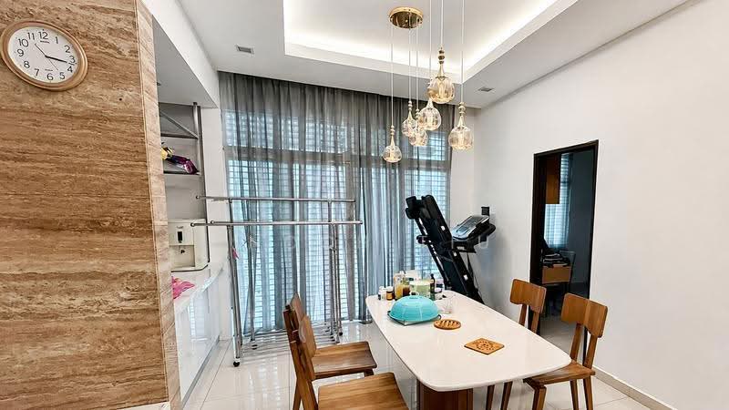 Bungalow House for Sale in Minden Heights (Gelugor) - Enoch Tiu - Dining Room - PropertyGuru.com.my