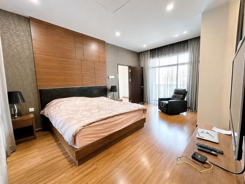 Bungalow House for Sale in Minden Heights (Gelugor) - Enoch Tiu - Bedroom - PropertyGuru.com.my