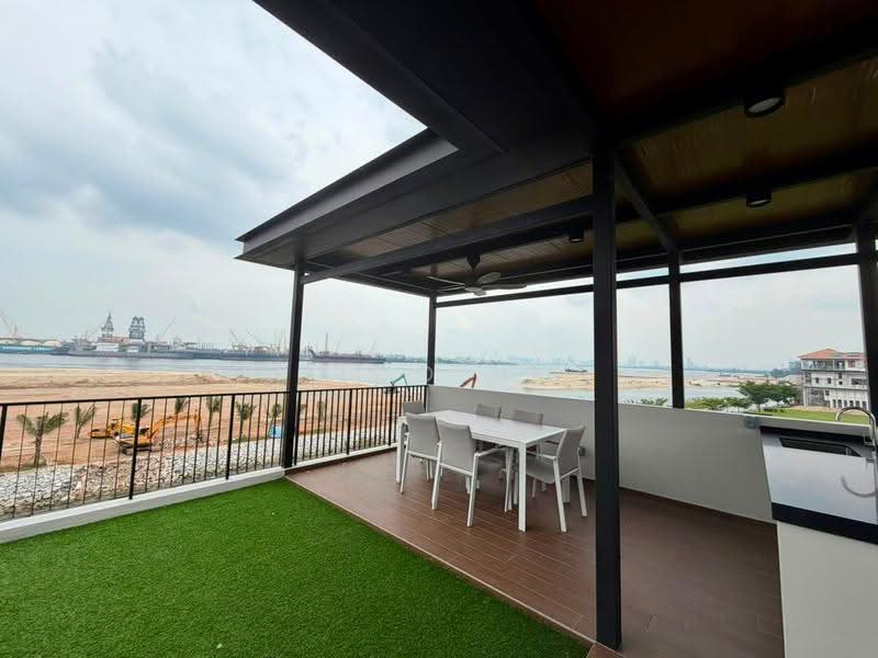 3-storey Terraced House for Sale in Senibong Cove (Masai) - Nico Ho - Balcony - PropertyGuru.com.my