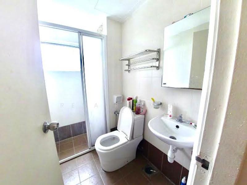 Kondominium untuk Dijual di Astana Lumayan - Rena Rahman - Bathroom - PropertyGuru.com.my