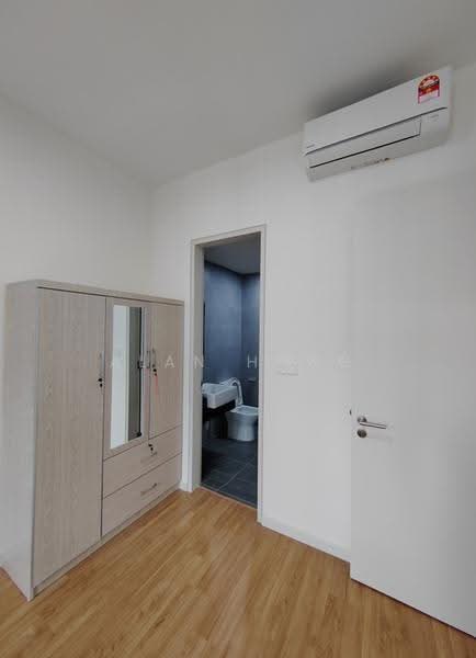 Kediaman Servis untuk Disewa di Sunway Avila Residences - Alan Hong - Bedroom - PropertyGuru.com.my