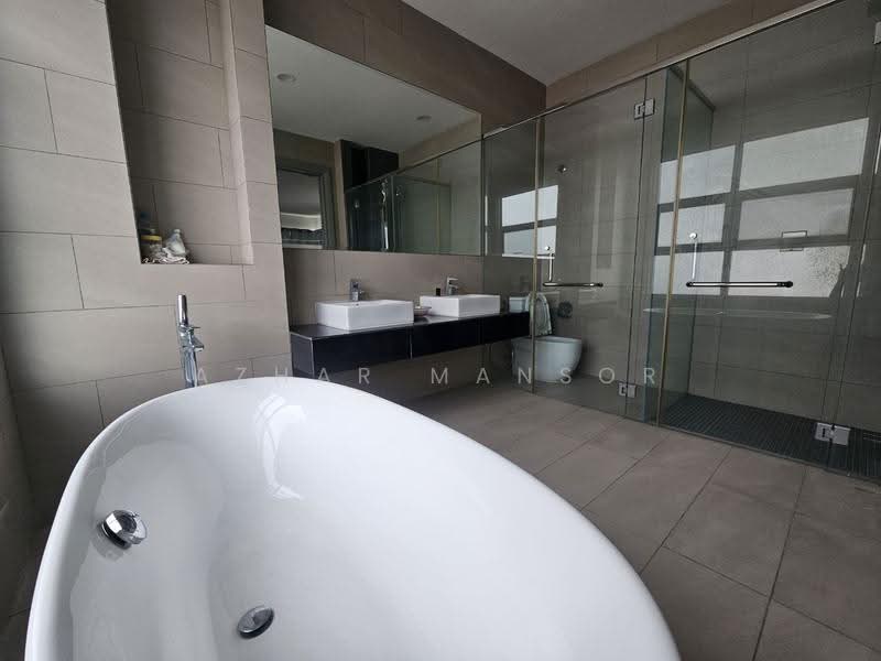 Bungalow House untuk Dijual di Shah Alam (Selangor) - Azhar Mansor - Bathroom - PropertyGuru.com.my