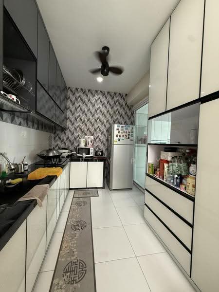 Kondominium untuk Dijual di Spectrum Residence (Alam Permai) - Wendy Pey - Kitchen - PropertyGuru.com.my