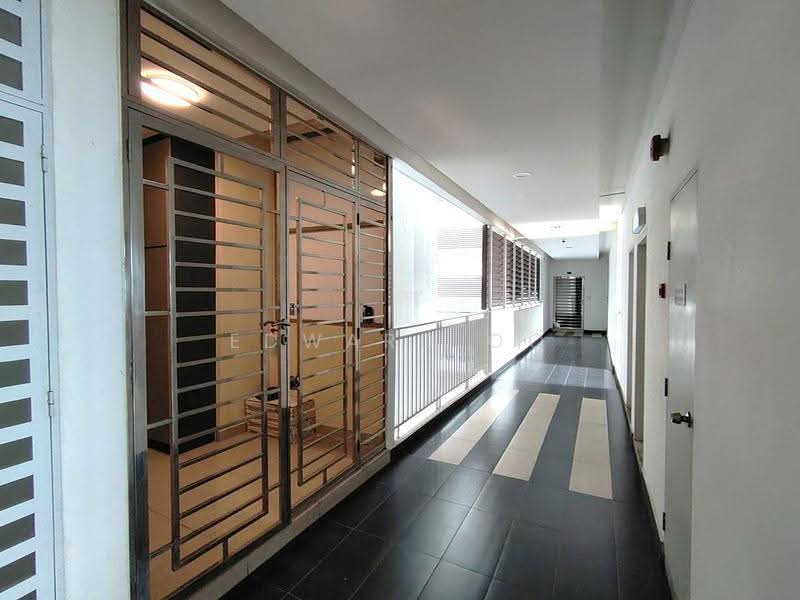 Kediaman Servis untuk Dijual di Centra Residences - Edward Oo - Corridor - PropertyGuru.com.my