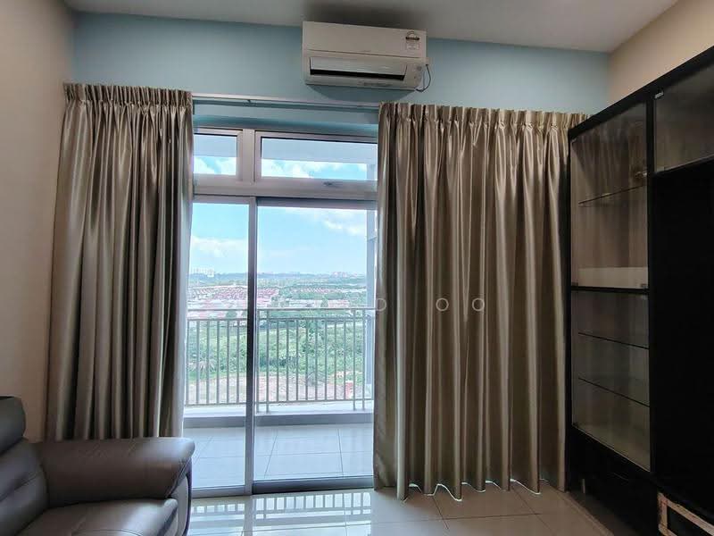 Kediaman Servis untuk Dijual di Centra Residences - Edward Oo - Balcony - PropertyGuru.com.my