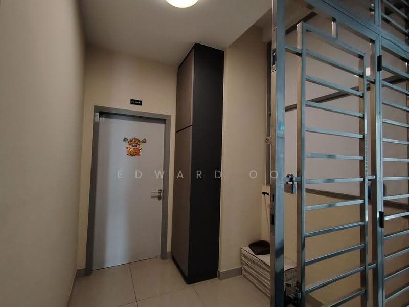 Kediaman Servis untuk Dijual di Centra Residences - Edward Oo - Entrance - PropertyGuru.com.my