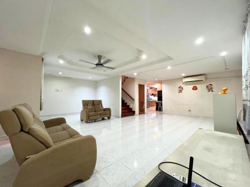 Terraced House for Sale in Kota Kemuning (Shah Alam) - Amierul Hafizie - Living Room - PropertyGuru.com.my