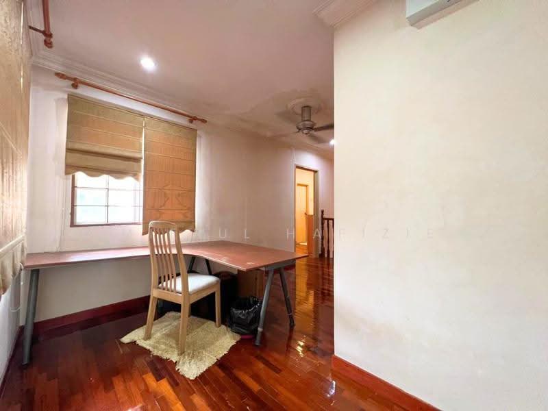 Terraced House for Sale in Kota Kemuning (Shah Alam) - Amierul Hafizie - Study - PropertyGuru.com.my