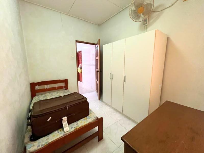 Terraced House for Sale in Kota Kemuning (Shah Alam) - Amierul Hafizie - Bedroom - PropertyGuru.com.my