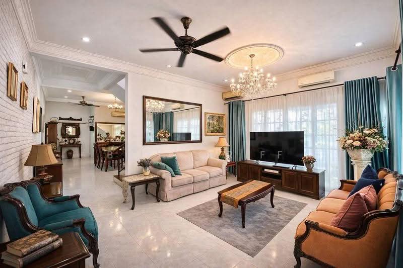 Bungalow House untuk Dijual di Bandar Bukit Mahkota (Bangi) - BILYA ARIFF - Living Room - PropertyGuru.com.my