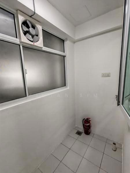 Kondominium untuk Disewa di The Zen - Vivian Sim - Balcony - PropertyGuru.com.my