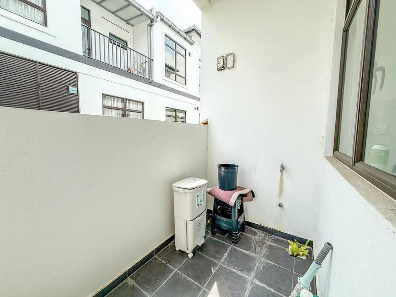 2-storey Terraced House for Sale in Eco Grandeur (Puncak Alam) - Umar Din - Balcony - PropertyGuru.com.my