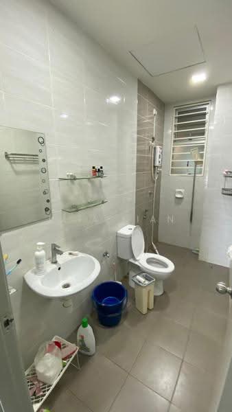 Service Residence for Rent at Bsp Skypark - Leia Lian - Bathroom - PropertyGuru.com.my