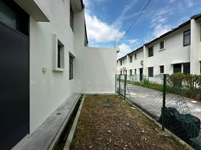 Rumah Teres 2-Tingkat untuk Dijual di Sungai Buloh (Selangor) - Mohd Zakri Mohd Zamberi - PropertyGuru.com.my