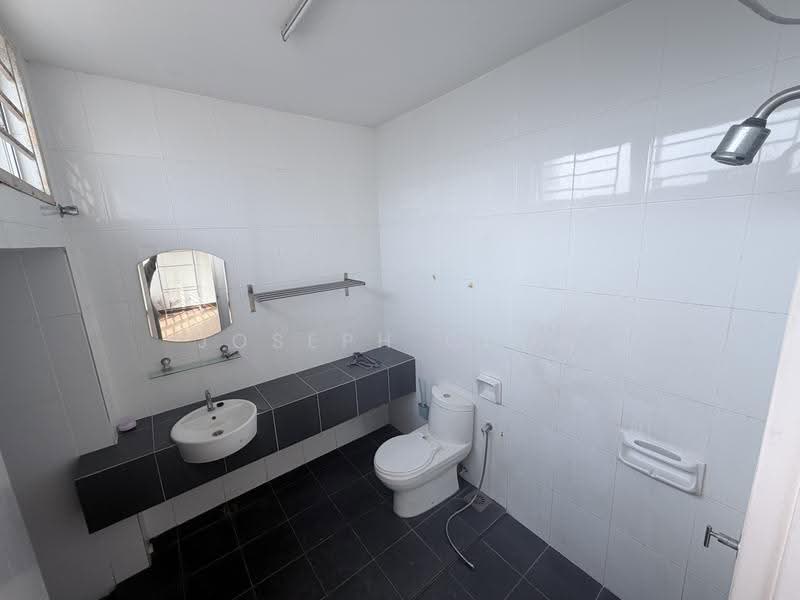 Terraced House for Sale in Alam Impian Ttdi (Shah Alam) - Joseph Chan - Bathroom - PropertyGuru.com.my