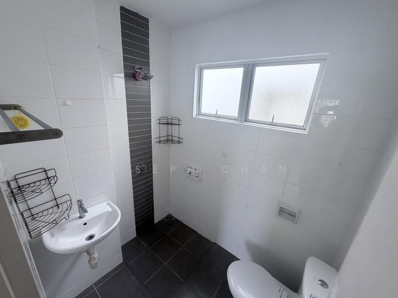 Terraced House for Sale in Alam Impian Ttdi (Shah Alam) - Joseph Chan - Bathroom - PropertyGuru.com.my