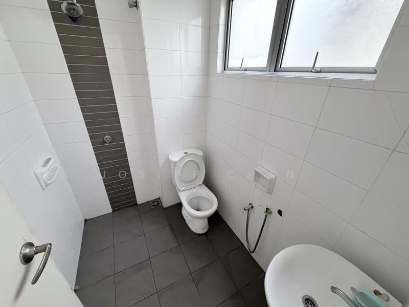 Terraced House for Sale in Alam Impian Ttdi (Shah Alam) - Joseph Chan - Bathroom - PropertyGuru.com.my