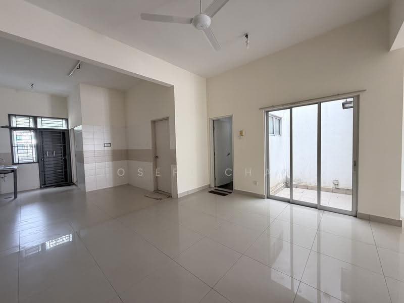 Terraced House for Sale in Alam Impian Ttdi (Shah Alam) - Joseph Chan - Living Room - PropertyGuru.com.my