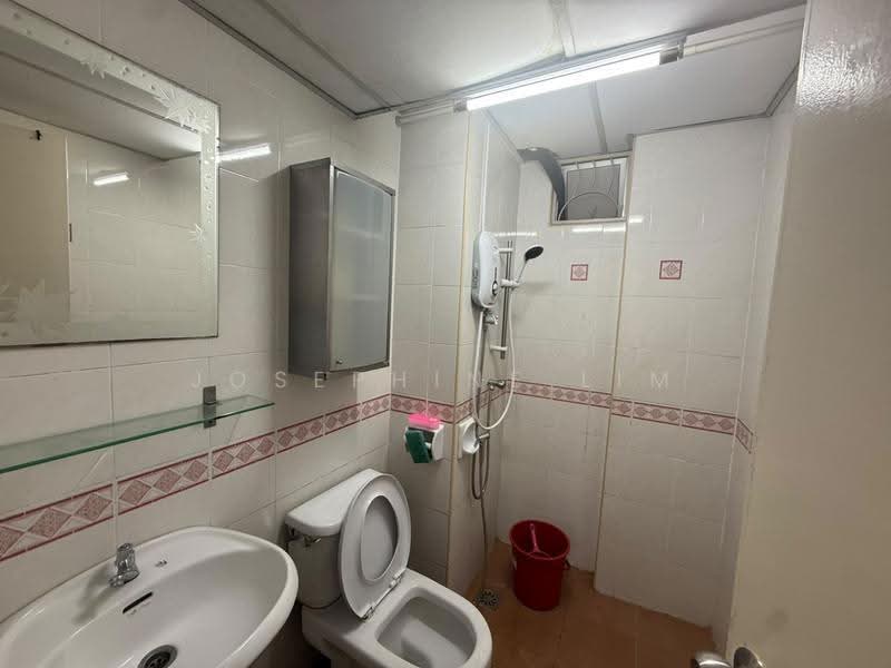 Condominium for Rent at Villa Emas - Josephine Lim - Bathroom - PropertyGuru.com.my