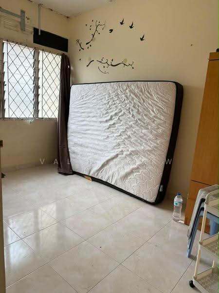 Rumah Teres untuk Dijual di Bandar Selesa Jaya (Skudai) - Valerie Saw - Bedroom - PropertyGuru.com.my