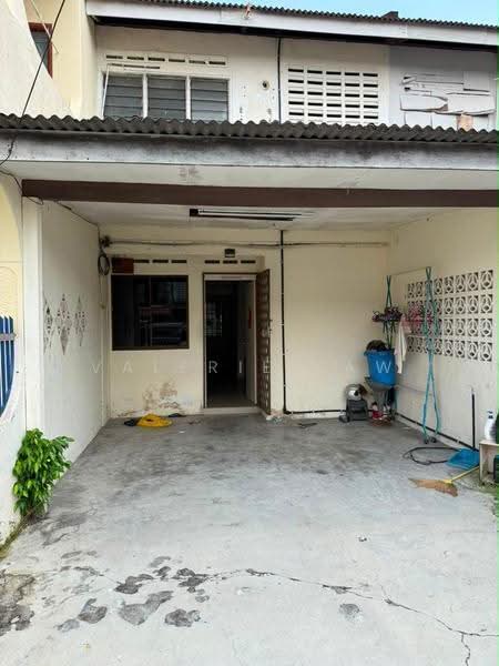 Rumah Teres untuk Dijual di Bandar Selesa Jaya (Skudai) - Valerie Saw - Exterior - PropertyGuru.com.my