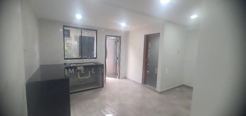 Rumah Teres 2-Tingkat untuk Dijual di Taman Air Biru (Pasir Gudang) - Melinda Ee - Kitchen - PropertyGuru.com.my