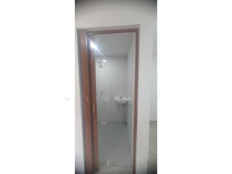 Rumah Teres 2-Tingkat untuk Dijual di Taman Air Biru (Pasir Gudang) - Melinda Ee - Bathroom - PropertyGuru.com.my