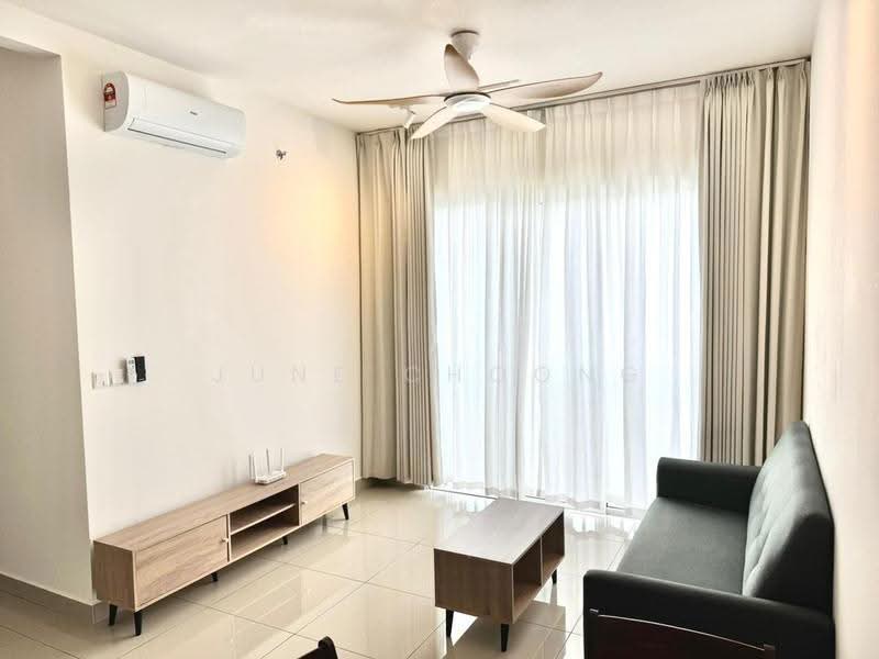 Kediaman Servis untuk Disewa di Plaza @ Kelana Jaya - June Choong - Living Room - PropertyGuru.com.my