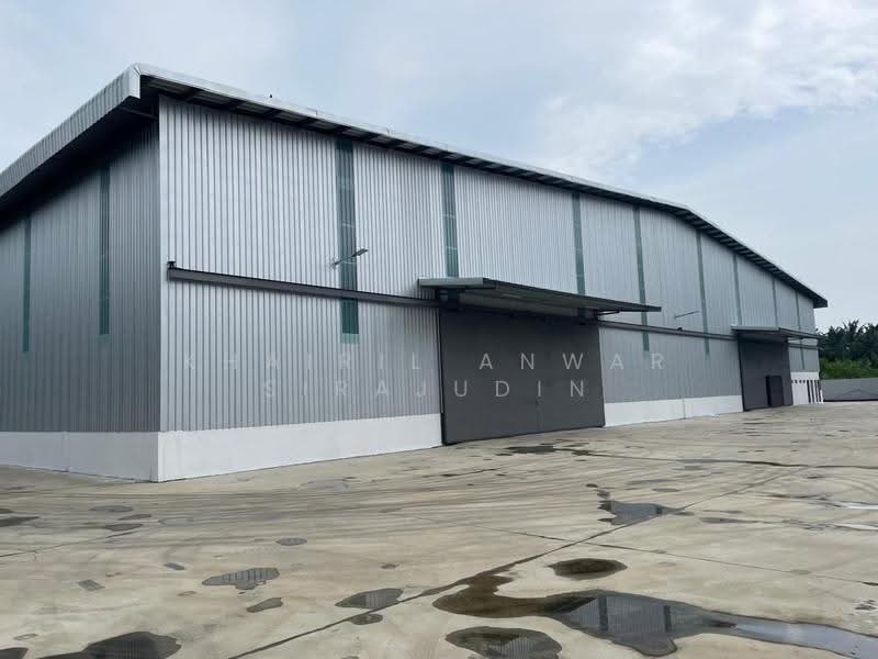 Kilang untuk Disewa di Kampung Teluk Panglima Garang (Telok Panglima Garang) - Khairil Anwar Sirajudin - Exterior - PropertyGuru.com.my