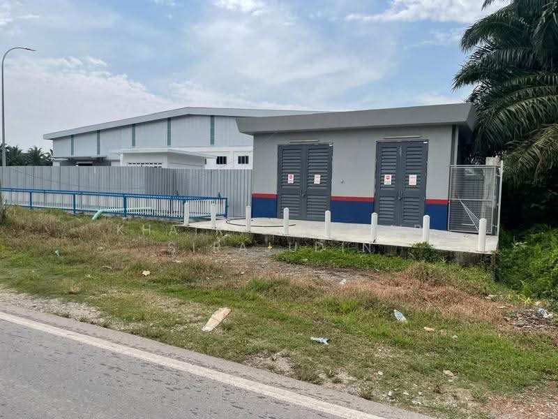Kilang untuk Disewa di Kampung Teluk Panglima Garang (Telok Panglima Garang) - Khairil Anwar Sirajudin - Exterior - PropertyGuru.com.my