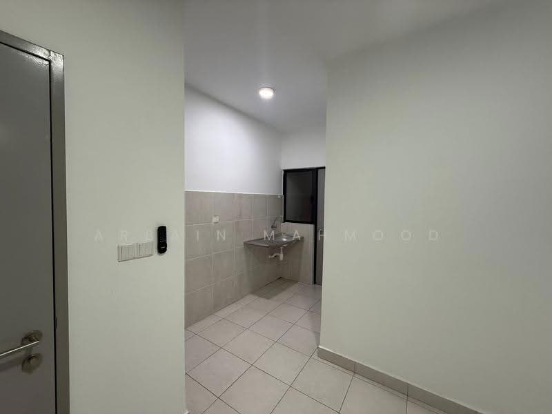 Kediaman Servis untuk Dijual di Flora Residency - Arbain Mahmood - Interior - PropertyGuru.com.my