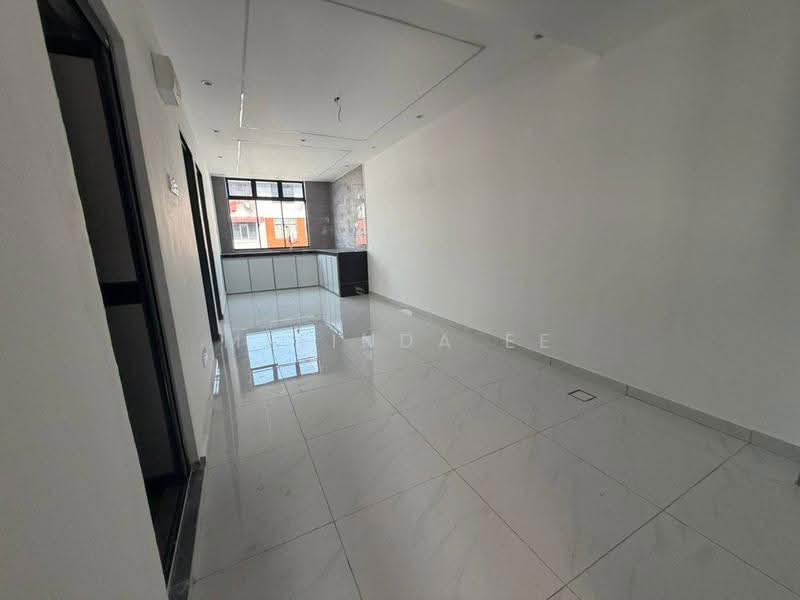 Flat for Sale at Taman Putri Kulai - Melinda Ee - Kitchen - PropertyGuru.com.my