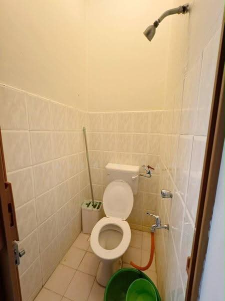 Rumah Teres 1-Tingkat untuk Dijual di Taman Molek (Johor Bahru) - Valerie Saw - Bathroom - PropertyGuru.com.my