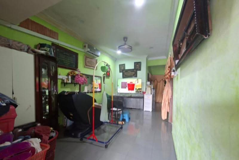 Rumah Teres 1-Tingkat untuk Dijual di Taman Bukit Margosa (Ampangan) - Azrul Othman - Living Room - PropertyGuru.com.my