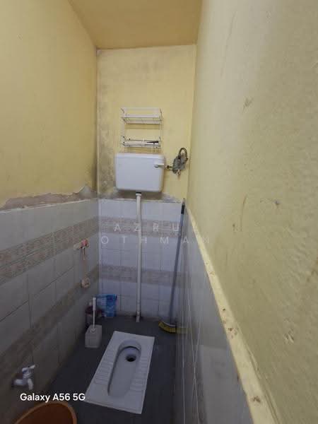Rumah Teres 1-Tingkat untuk Dijual di Taman Bukit Margosa (Ampangan) - Azrul Othman - Bathroom - PropertyGuru.com.my
