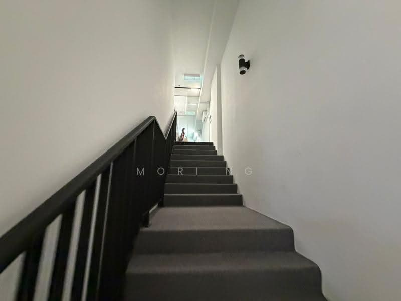 Kilang untuk Dijual di Kota Damansara (Selangor) - Mori Ng - Corridor - PropertyGuru.com.my